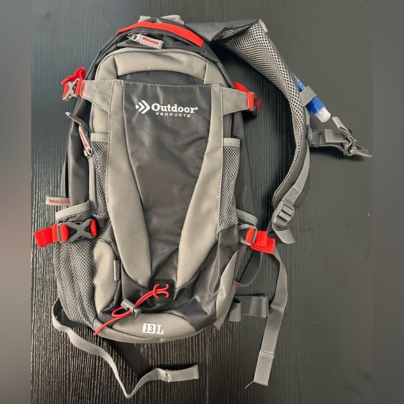 Outdoor Products Gray Mist Hydration Backpack NWOT - Picture 1 of 13